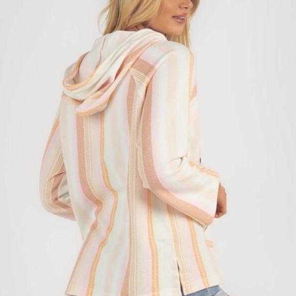 NWT Roxy Wild & Free Striped Poncho Hoodie Size Small - Picture 10 of 10